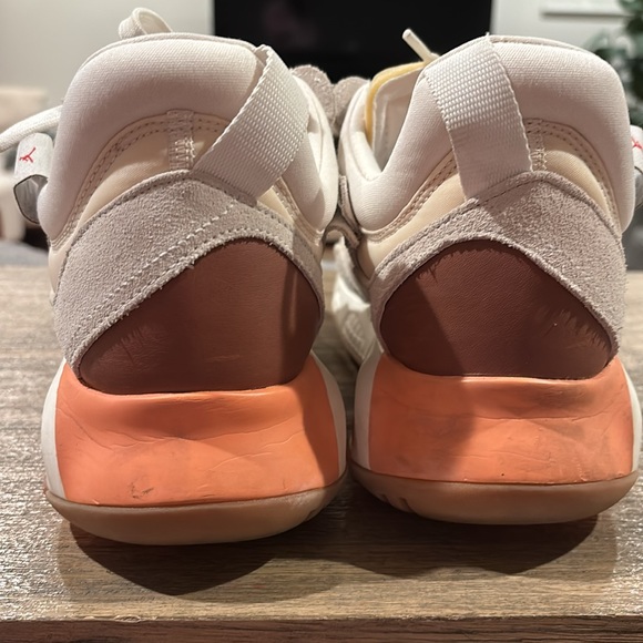 Nike Air Jordan MA2 SP Summit White Black Light Bone Size 10 - Picture 4 of 5